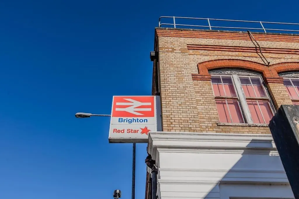 Beautiful 2 Bedroom Flat Next To Brighton Beach And Shopping Centre 0*,  United Kingdom